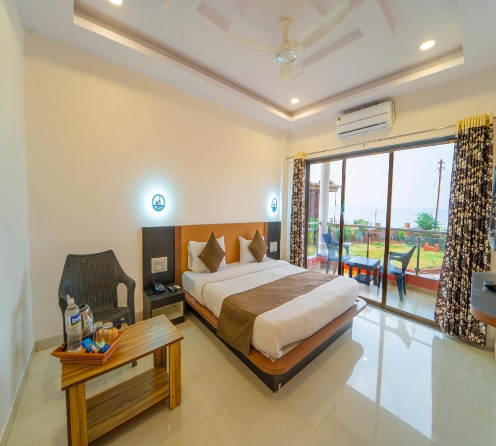Vrindavan Resort Mahābaleshwar Exteriör bild