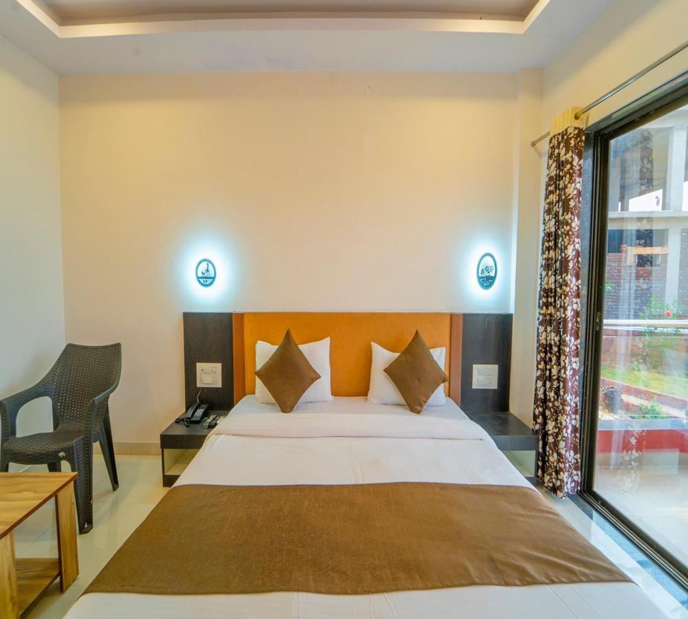 Vrindavan Resort Mahābaleshwar Exteriör bild