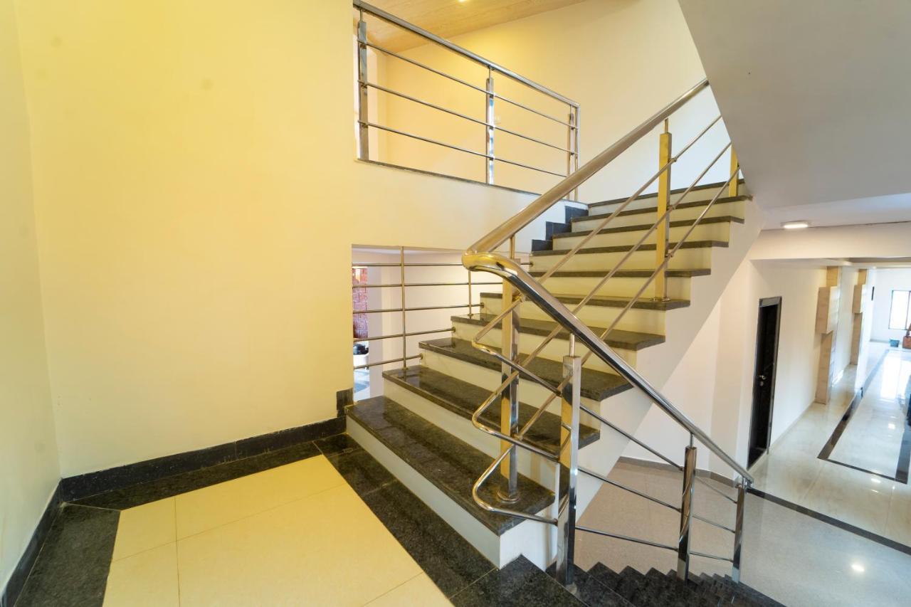 Vrindavan Resort Mahābaleshwar Exteriör bild