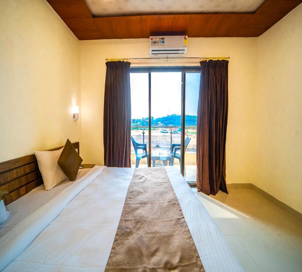 Vrindavan Resort Mahābaleshwar Exteriör bild