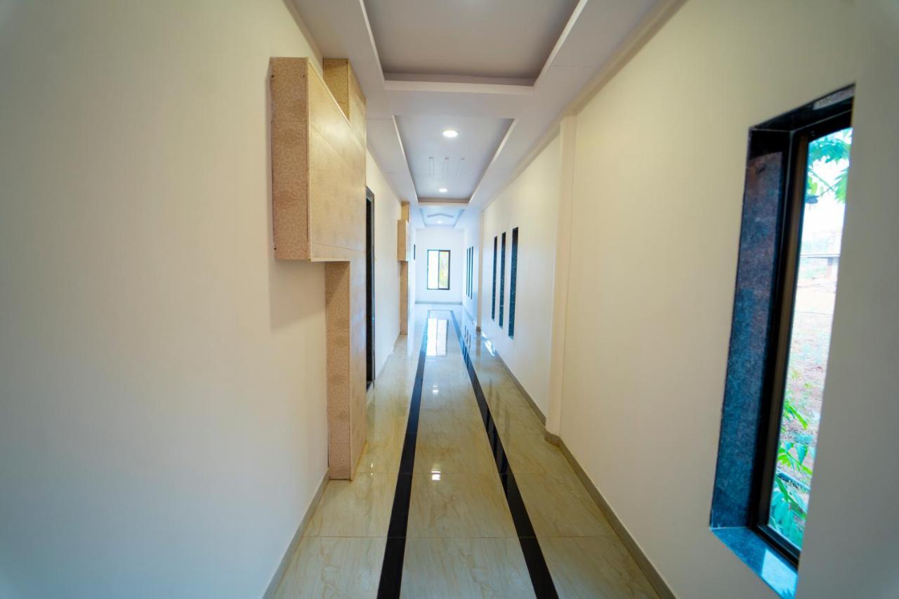 Vrindavan Resort Mahābaleshwar Exteriör bild